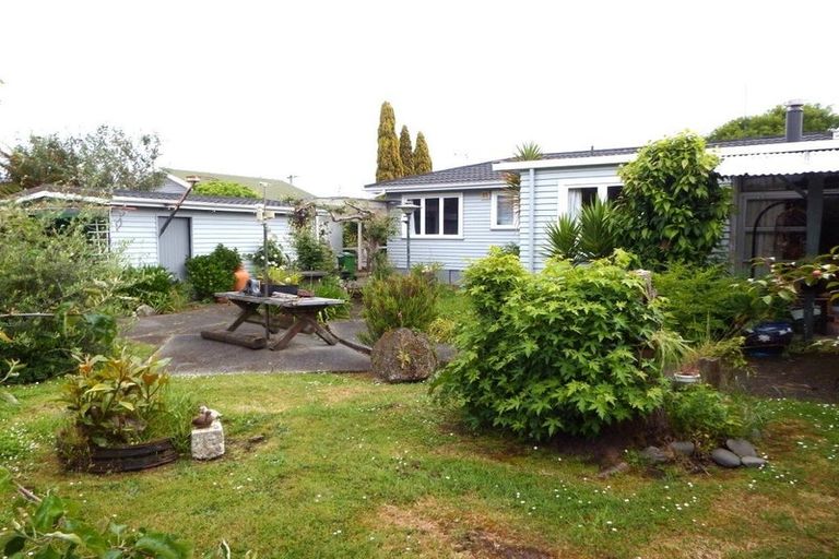 Photo of property in 14 Humphrey Street, Marton, 4710