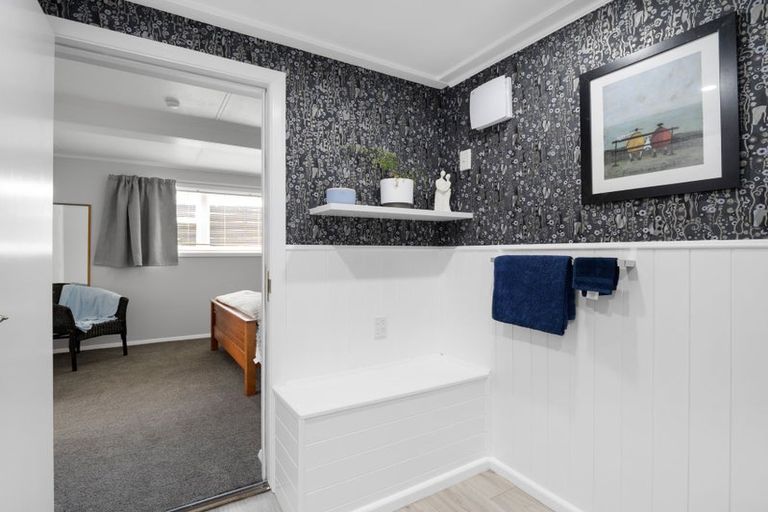 Photo of property in 5 Wigan Place, Hokowhitu, Palmerston North, 4410