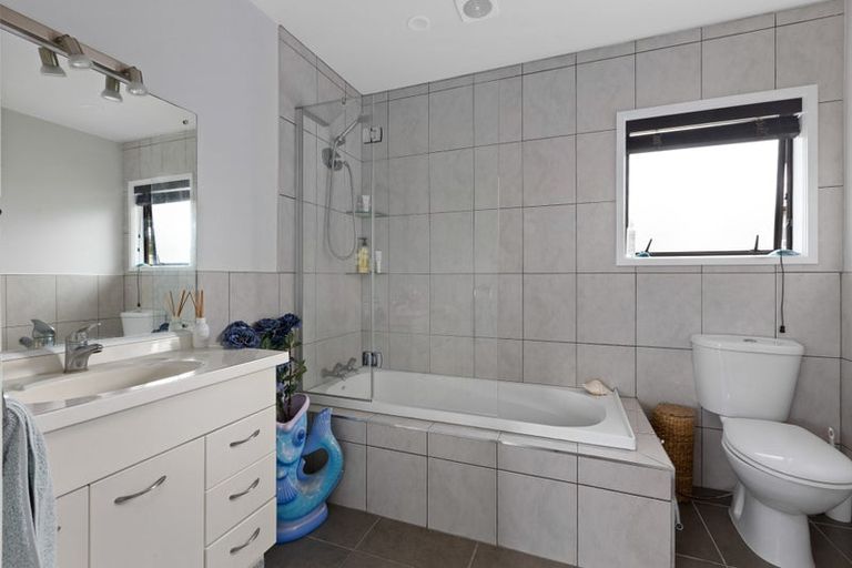 Photo of property in 10 Brampton Road, Snells Beach, 0920