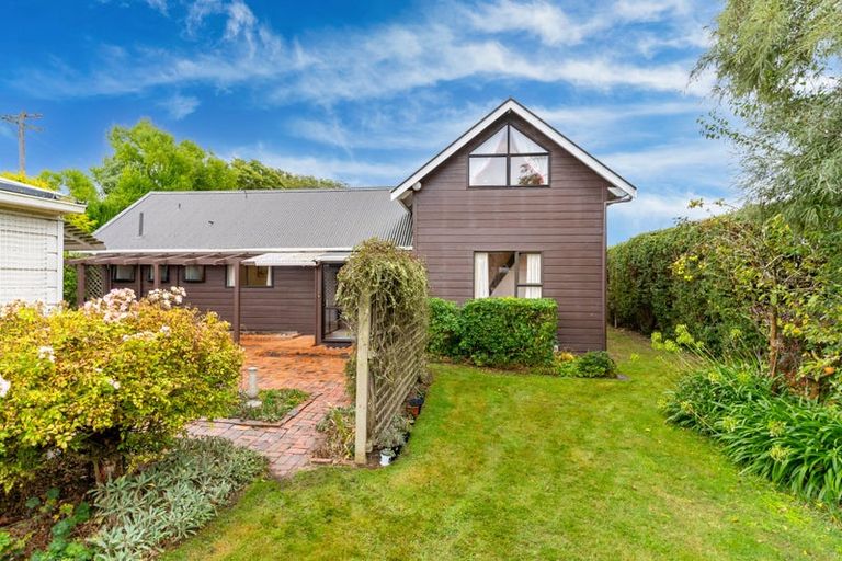 Photo of property in 43 Stewart Street, Waikouaiti, 9510