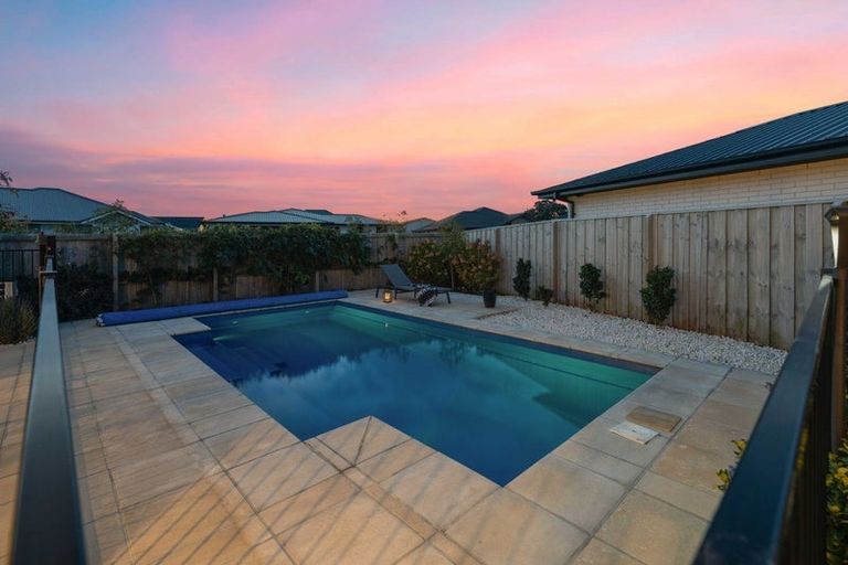 Photo of property in 43 Billington Drive, Halswell, Christchurch, 8025