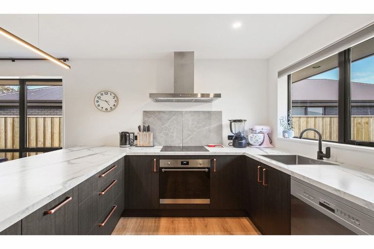 Photo of property in 10 Crossley Avenue, Woodend, 7610