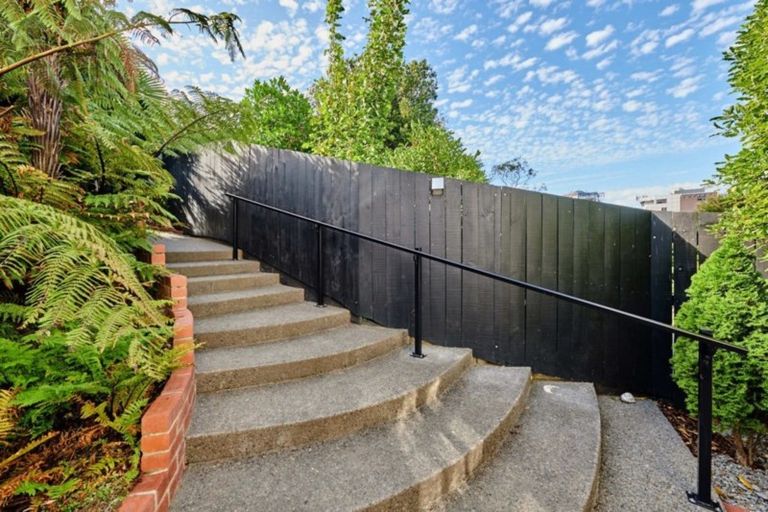 Photo of property in 57 Bolton Street, Kelburn, Wellington, 6012