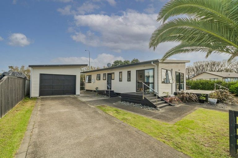 Photo of property in 27 Carina Way, Whitianga, 3510