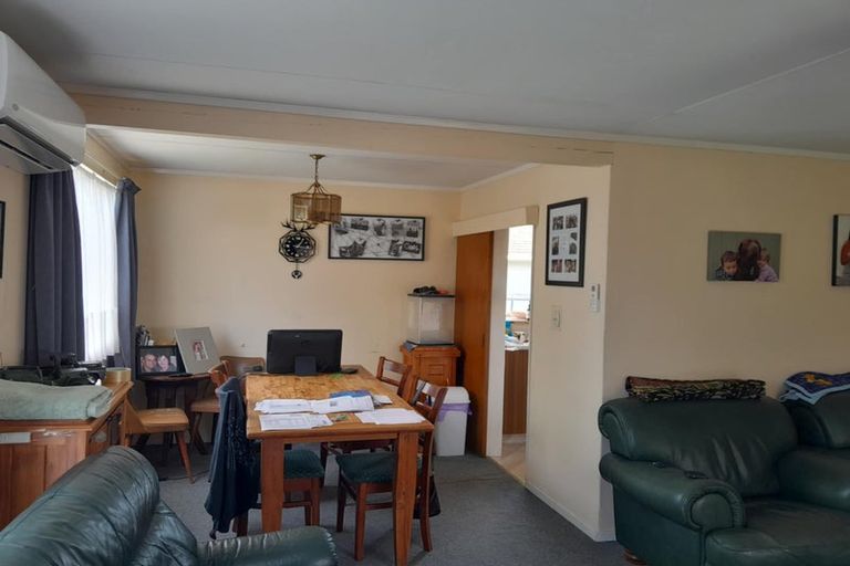 Photo of property in 9 Cypress Grove, Paraparaumu, 5032