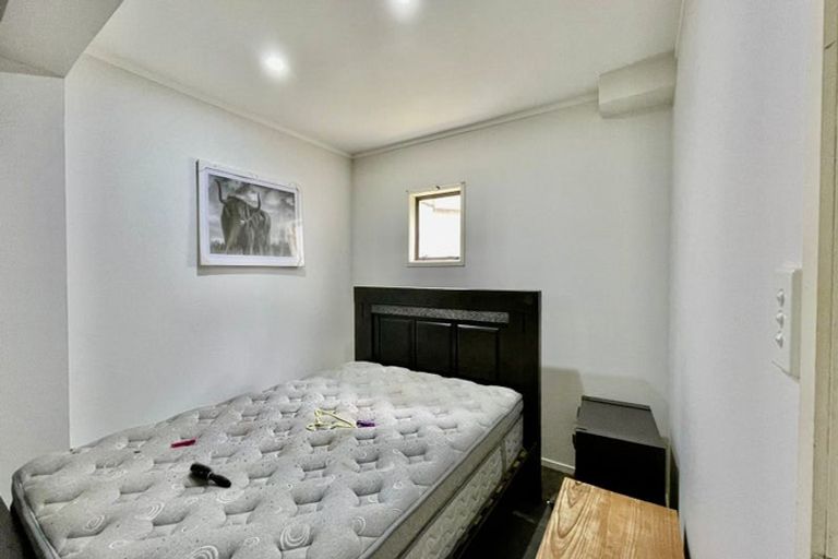 Photo of property in 2/62 Hillcrest Road, Papatoetoe, Auckland, 2025