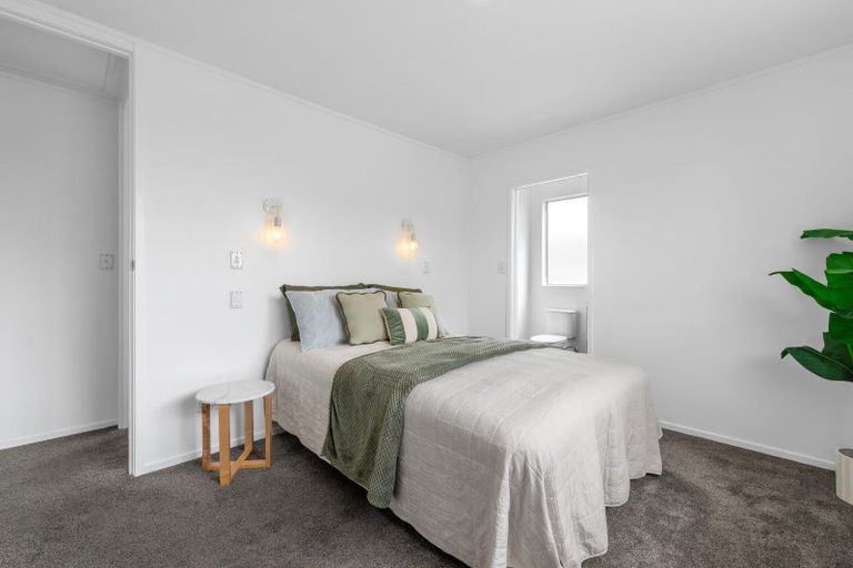 Photo of property in 3/56 Flanshaw Road, Te Atatu South, Auckland, 0610