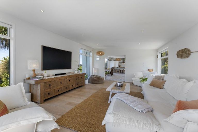 Photo of property in 48 Stewart Glen, Acacia Bay, Taupo, 3385