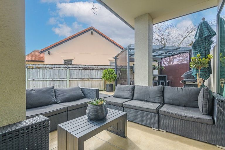 Photo of property in 6 Banksia Grove, Milson, Palmerston North, 4414