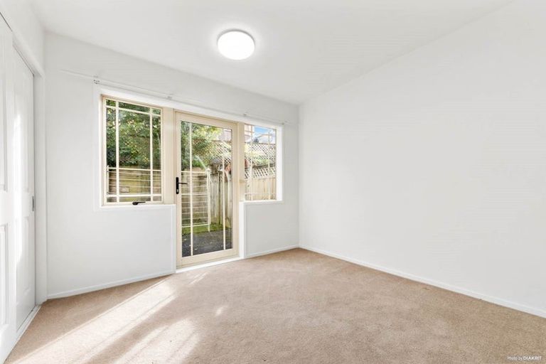 Photo of property in 145c Hobsonville Road, West Harbour, Auckland, 0618