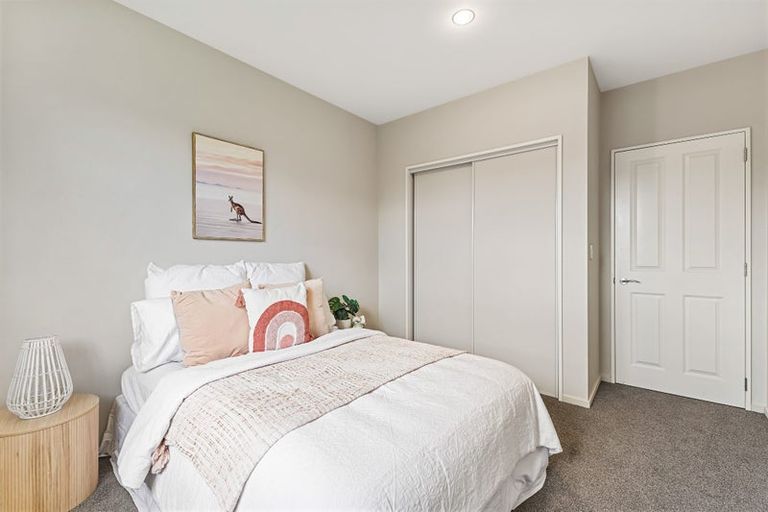 Photo of property in 15 Saint Peters Close, Woolston, Christchurch, 8062