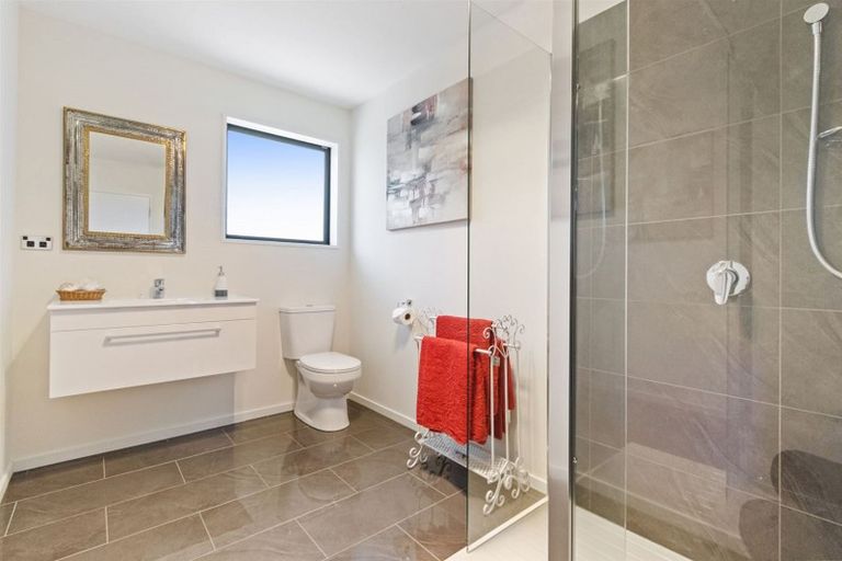 Photo of property in 163 Queenspark Drive, Parklands, Christchurch, 8083