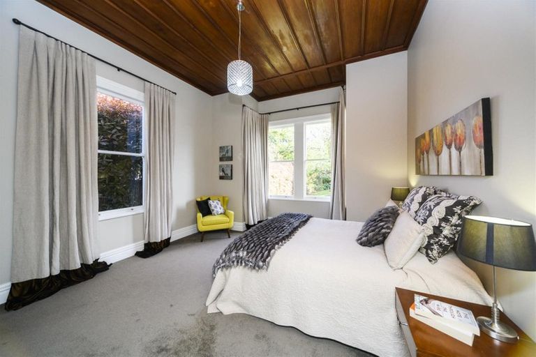 Photo of property in 16 Bond Street, Marton, 4710