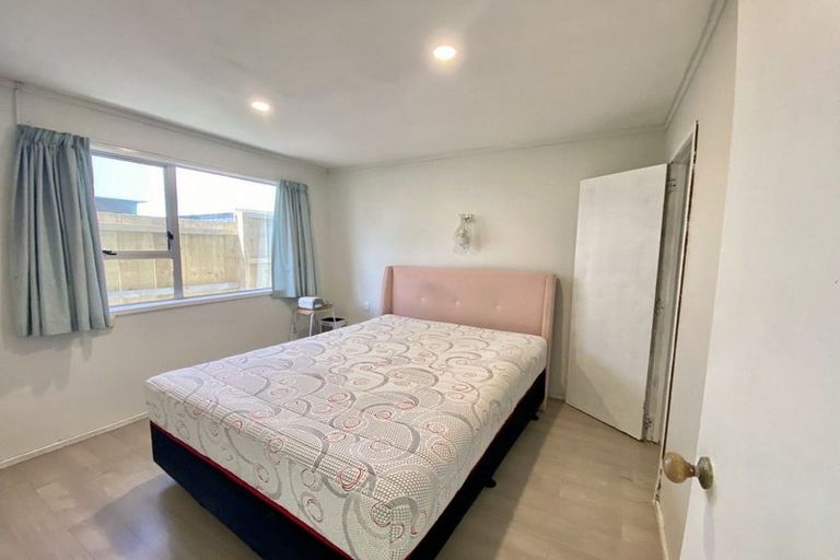 Photo of property in 12 Liddell Street, Hillcrest, Auckland, 0627