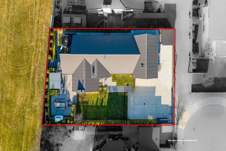 Photo of property in 8 Spruce Close, Alexandra, 9320