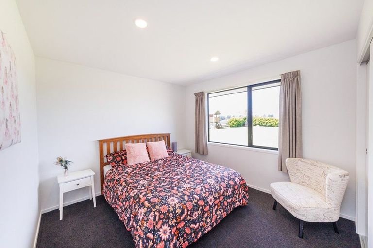 Photo of property in 103 Almadale Road, Cheltenham, Feilding, 4777