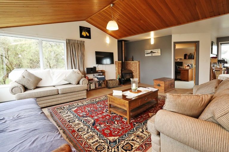 Photo of property in 96 Black Road, Otatara, Invercargill, 9879