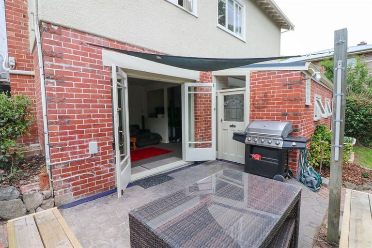 Photo of property in 1 Hertnon Street, West End, Timaru, 7910