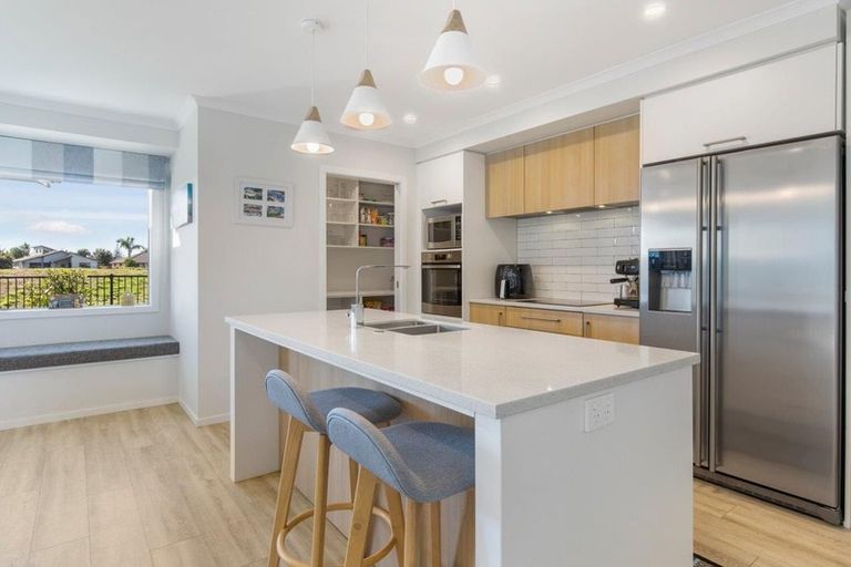 Photo of property in 55 Harding Drive, Papamoa Beach, Papamoa, 3118