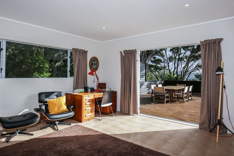 Photo of property in 199 Carter Road, Oratia, Auckland, 0604