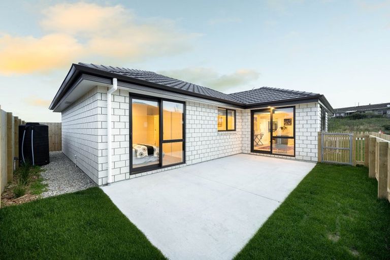 Photo of property in 48 Scenic Rise, Rototuna North, 3281