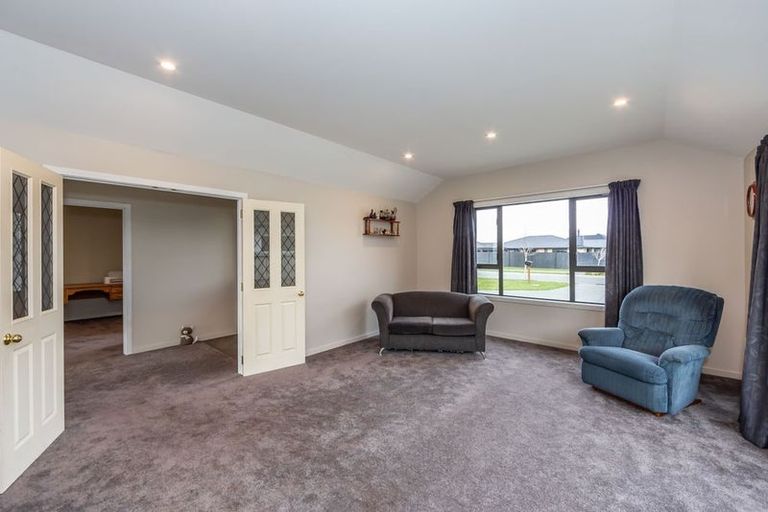 Photo of property in 37 Seymour Drive, Rolleston, 7614