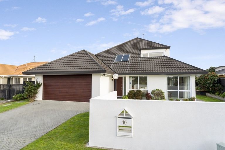 Photo of property in 10 Beach Haven Place, Paraparaumu Beach, Paraparaumu, 5032