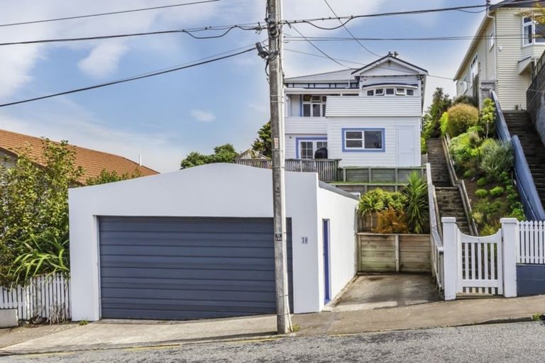Photo of property in 30 Mills Road, Brooklyn, Wellington, 6021