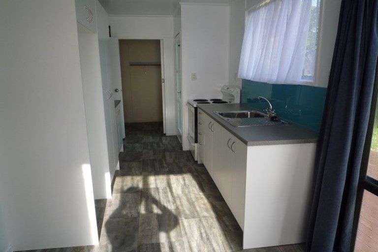 Photo of property in 2/24 Station Road, Takanini, 2112