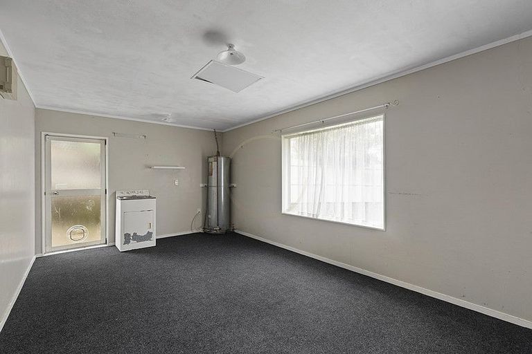 Photo of property in 3 Bernina Place, Weymouth, Auckland, 2103