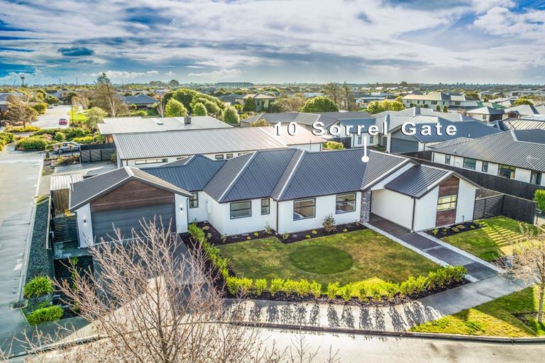 Photo of property in 10 Sorrel Gate, Halswell, Christchurch, 8025