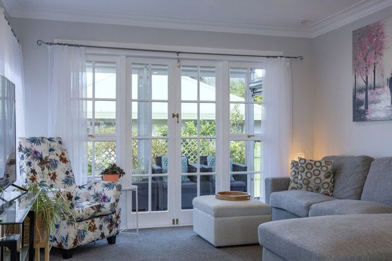 Photo of property in 2 Simpson Road, Ranui, Auckland, 0612