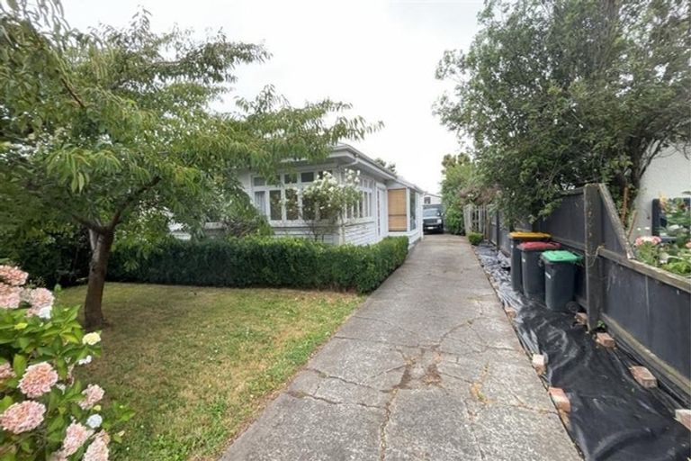 Photo of property in 76 Retreat Road, Avonside, Christchurch, 8061