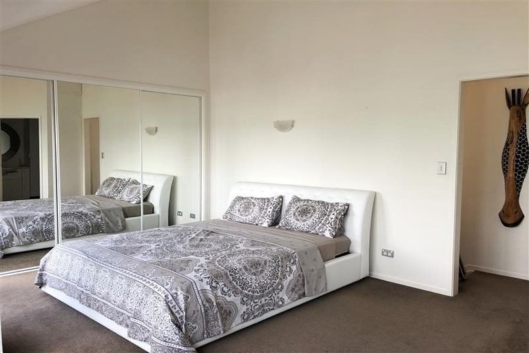 Photo of property in 8 Whitcombe Road, Bucklands Beach, Auckland, 2012