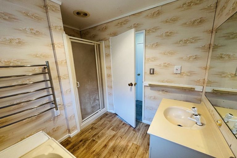 Photo of property in 15 Alleyne Court, Brown Owl, Upper Hutt, 5018