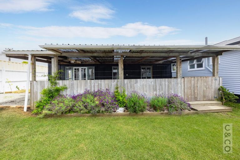 Photo of property in 38 Queen Street, Riverhead, 0820