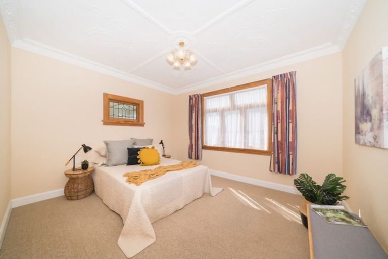 Photo of property in 42 Dahlia Street, Palmerston North, 4410