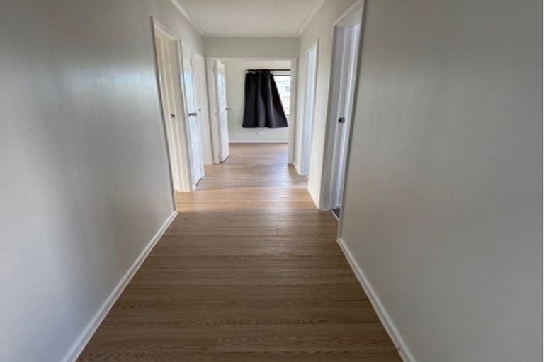 Photo of property in 3 Fiesta Drive, Half Moon Bay, Auckland, 2012