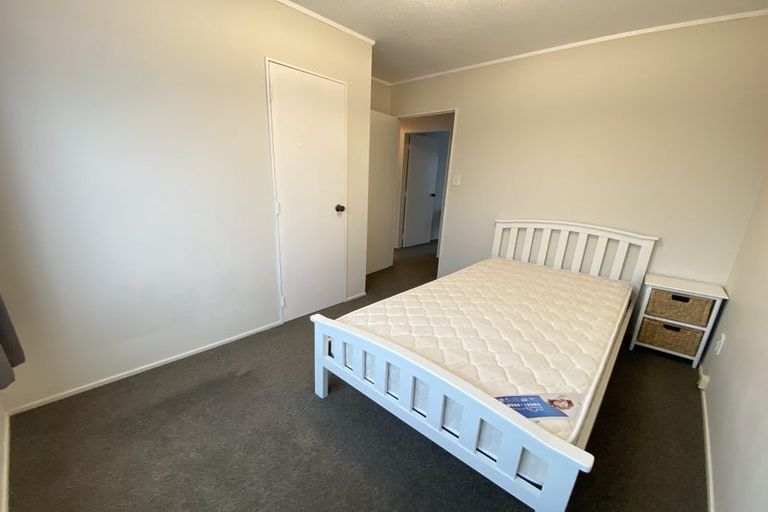 Photo of property in 2/717 East Coast Road, Browns Bay, Auckland, 0630