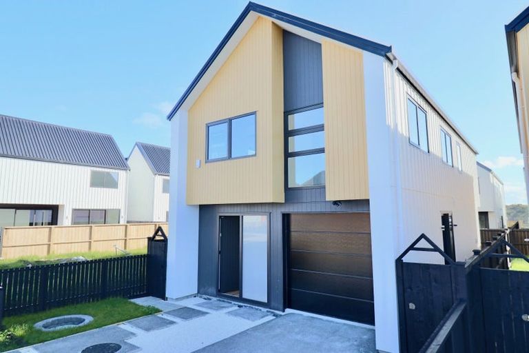 Photo of property in 14 Murray Grey Lane, Karaka, 2580