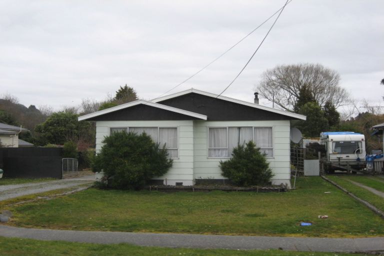 Photo of property in 27 Inverness Street, Dunollie, Runanga, 7803
