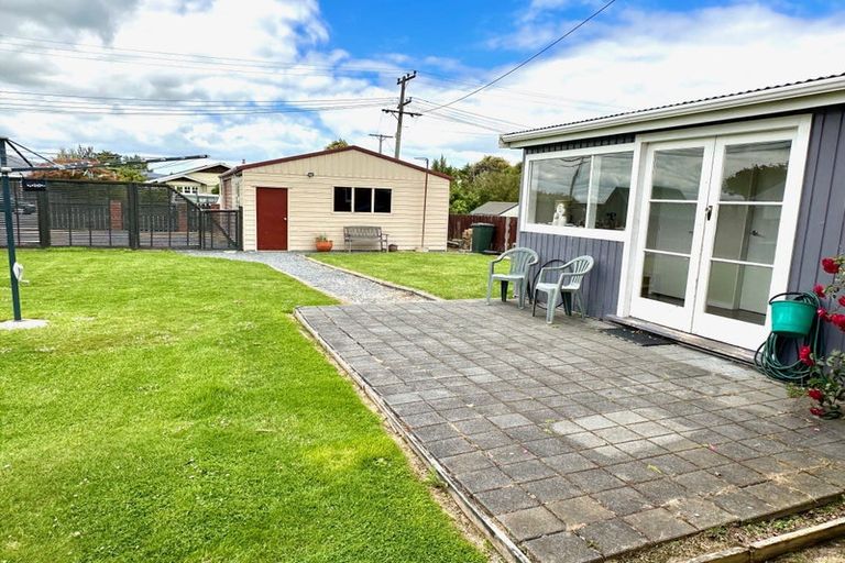 Photo of property in 10 Lewin Street, Balclutha, 9230