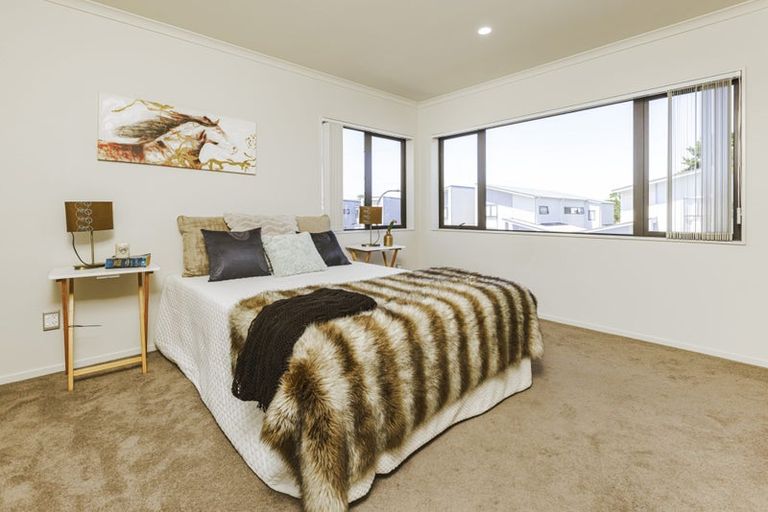 Photo of property in 6 Tapuwae Way, Mangere Bridge, Auckland, 2022