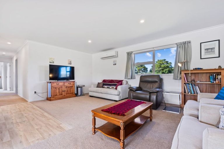 Photo of property in 46 Franklin Road, Paparoa, 0571