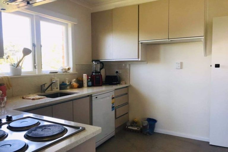 Photo of property in 2/306 Beach Road, Campbells Bay, Auckland, 0630