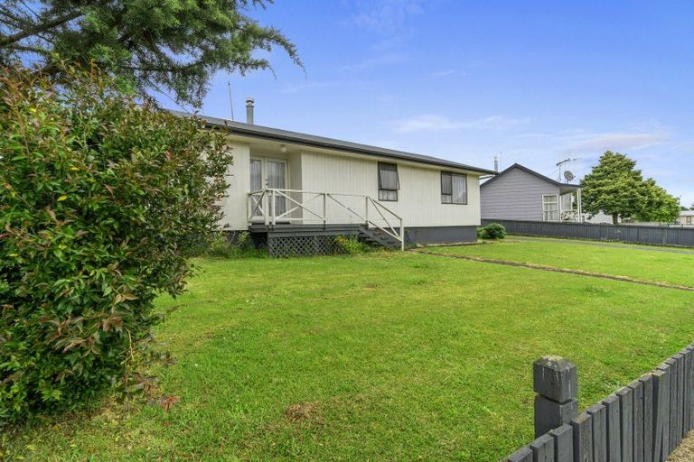 Photo of property in 6 Wairoa Place, Tokoroa, 3420