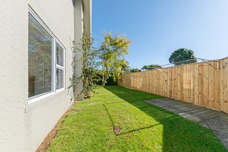Photo of property in 9/1 Wilton Street, Westown, New Plymouth, 4310
