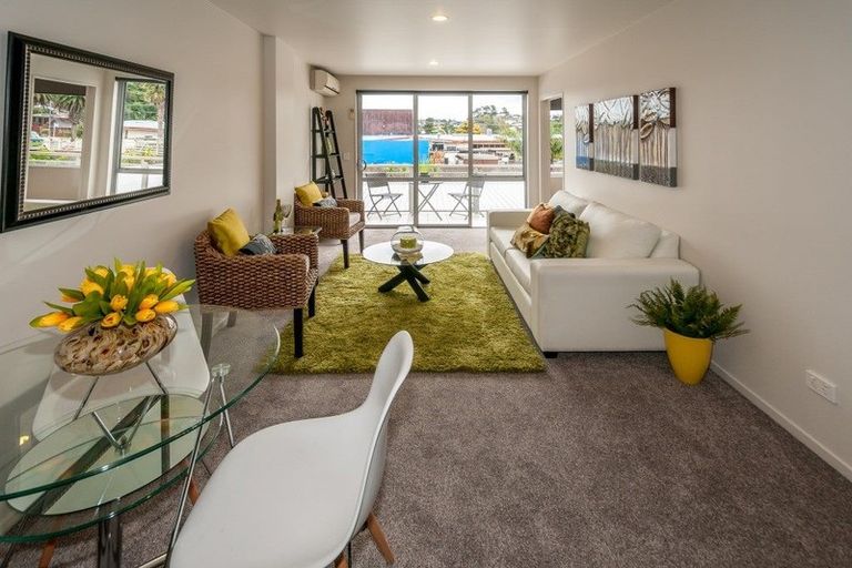 Photo of property in Bay Palms Apartments, 8/30b Bute Road, Browns Bay, Auckland, 0630