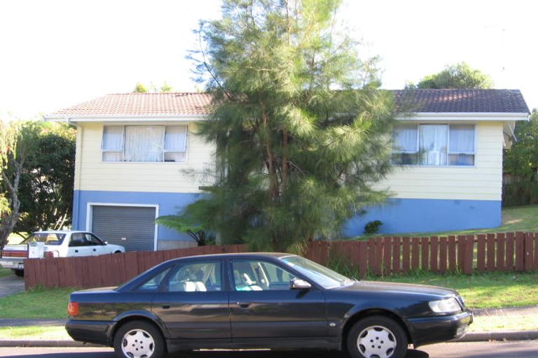 Photo of property in 2 Cottam Grove, Northcross, Auckland, 0632