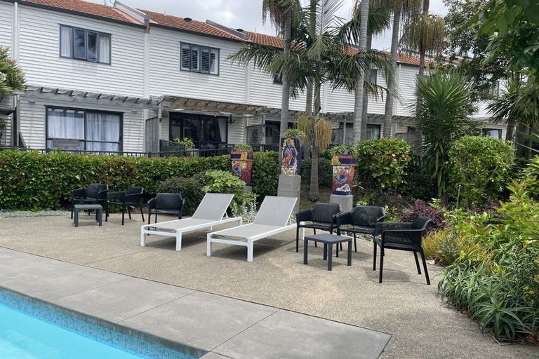 Photo of property in 49/21 Armoy Drive, East Tamaki, Auckland, 2016